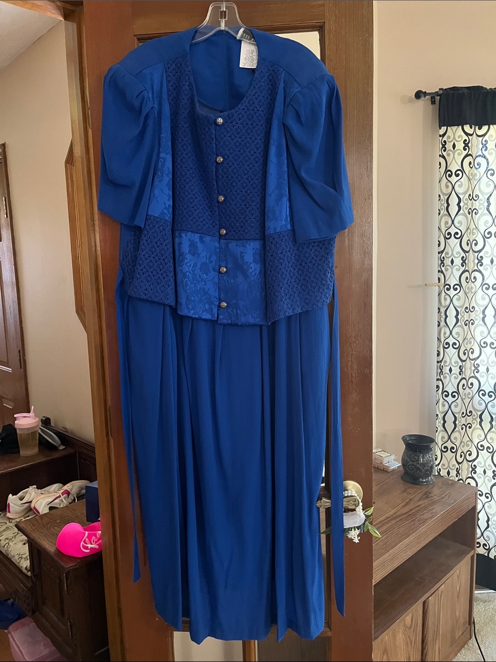 Royal Blue Midi Dress with Buttoned Bodice and Short Sleeves